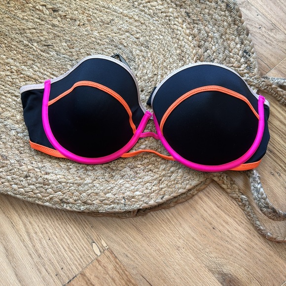 Victoria’s Secret set, never worn. - Picture 4 of 5